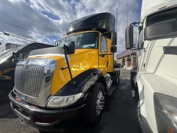 2013 International TRANSTAR 8600 Day Cab Trucks