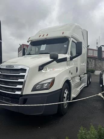 2019 Freightliner CASCADIA 126 Sleeper Trucks