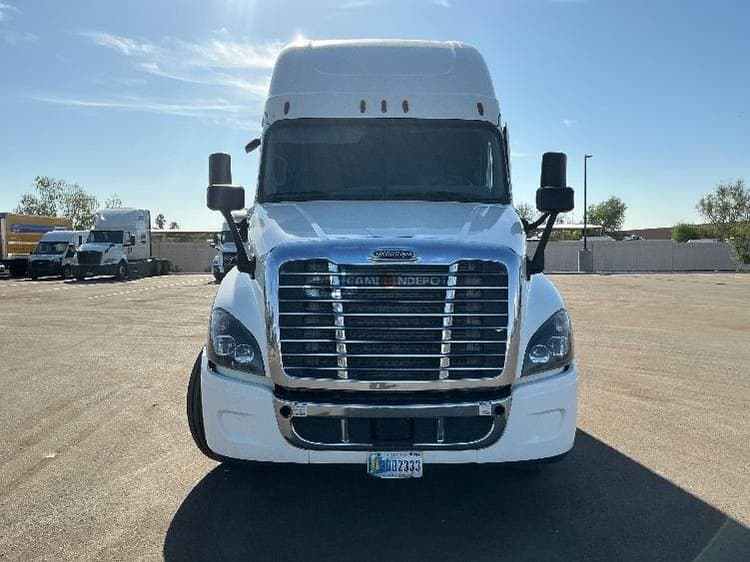 2020 Freightliner Cascadia 12564ST Sleeper Trucks