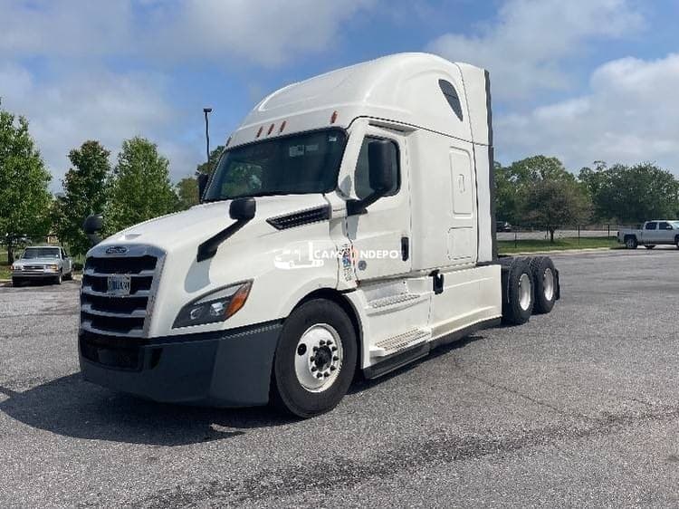 2022 Freightliner T12664ST Sleeper Trucks