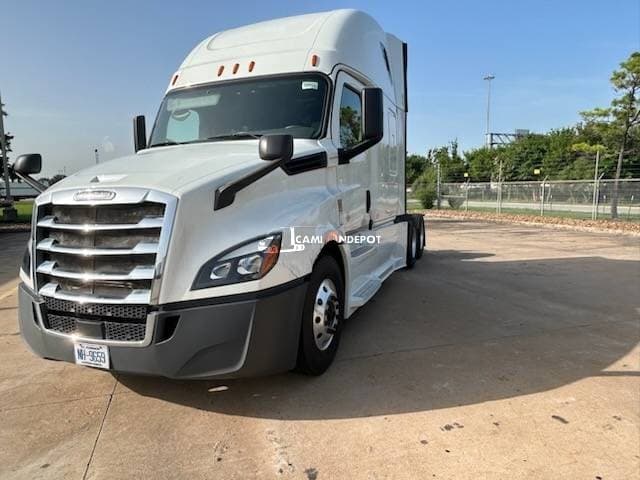 2020 Freightliner T12664ST Sleeper Trucks