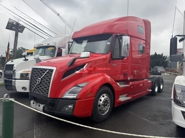 2020 Volvo VNL64T760 Sleeper Trucks