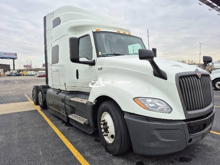 2022 International LT625 Sleeper Trucks