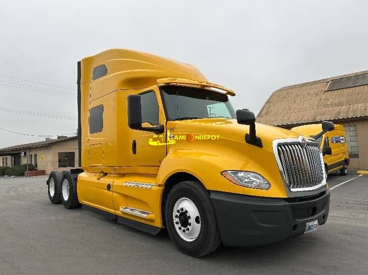 2020 International LT625 Sleeper Trucks