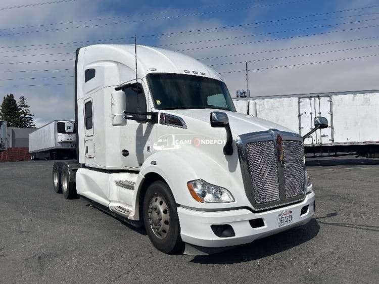 2021 Kenworth T680 Sleeper Trucks