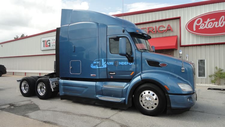 2020 Peterbilt 579 Sleeper Trucks
