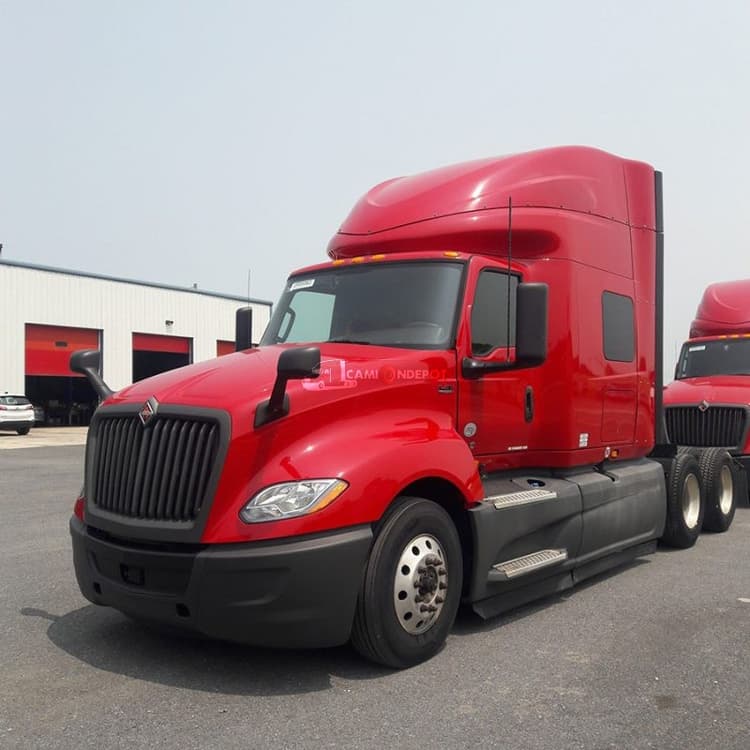 2020 International 625 Sleeper Trucks