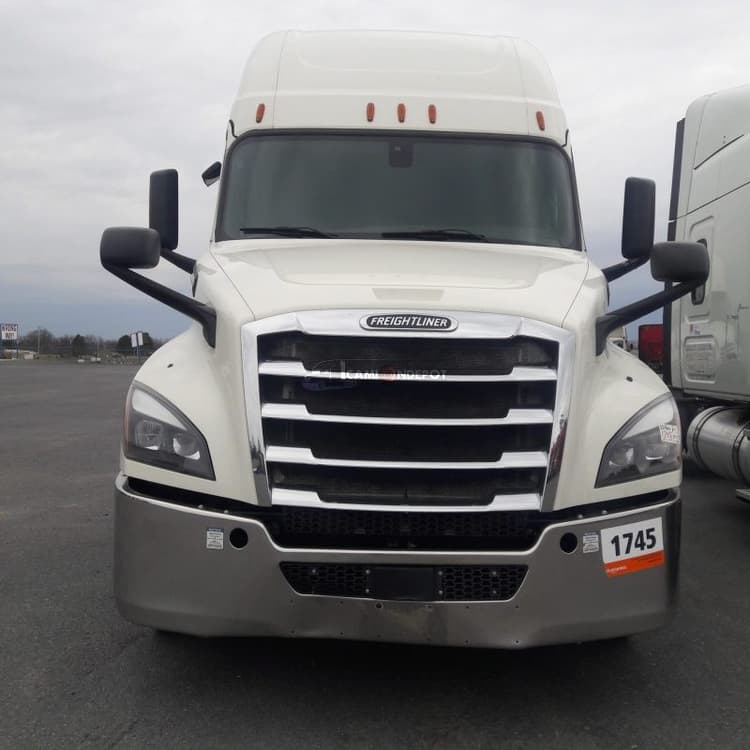 2019 Freightliner CASCADIA Sleeper Trucks