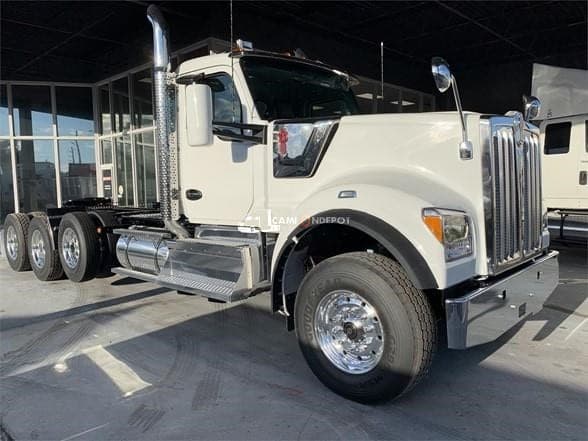 2026 Kenworth W990 Day Cab Trucks