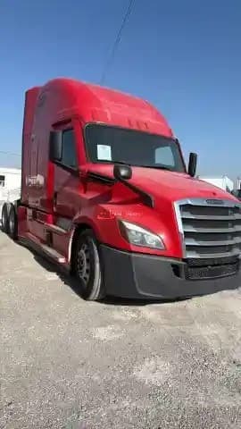 2022 Freightliner CASCADIA 126 Sleeper Trucks