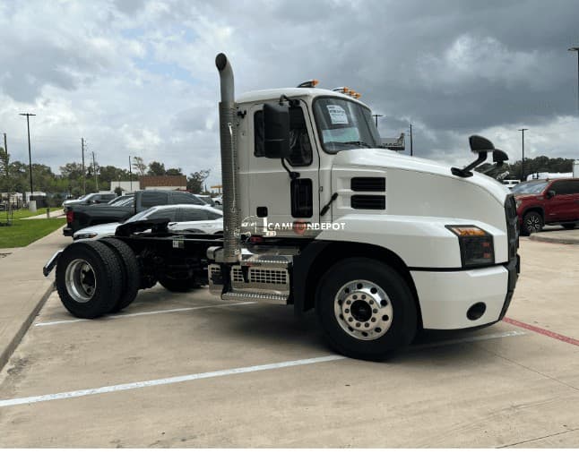 2025 Mack ANTHEM 42T Day Cab Trucks