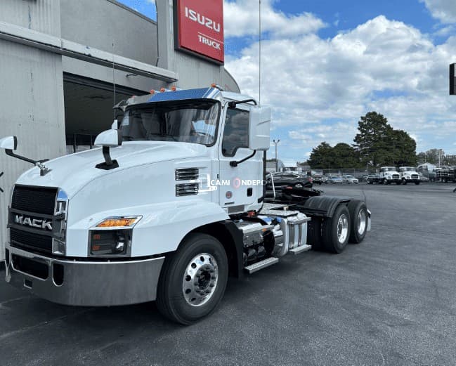 2025 Mack ANTHEM 64T Day Cab Trucks
