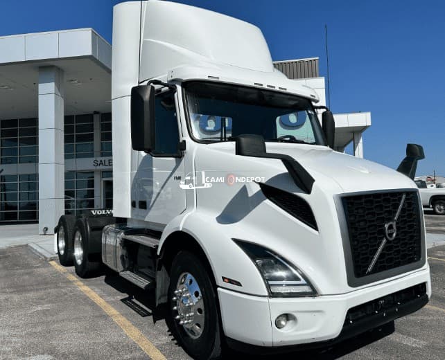 2020 Volvo VNR64T300 Day Cab Trucks