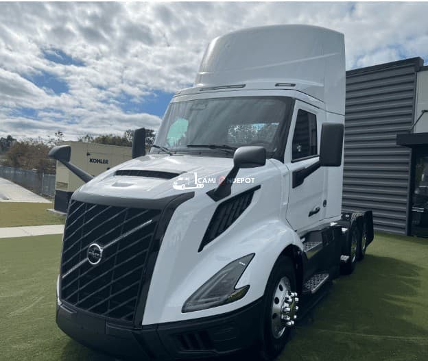 2025 Volvo VNL64T300 Day Cab Trucks