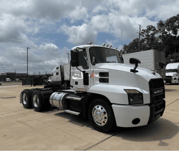 2022 Mack ANTHEM 64T Day Cab Trucks
