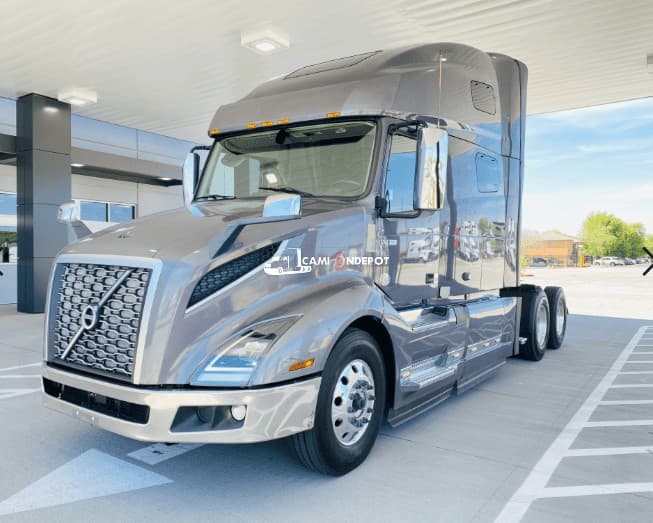 2019 Volvo VNL64T760 Sleeper Trucks