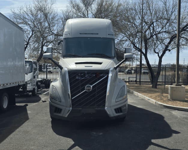 2026 Volvo VNL64T860 Sleeper Trucks