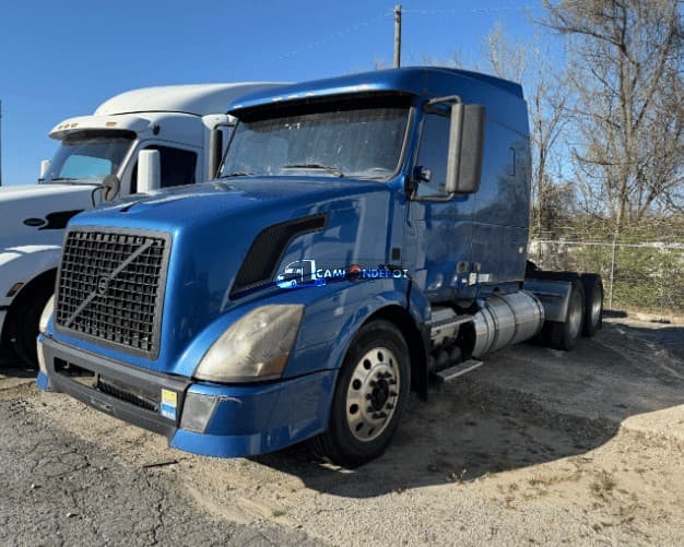 2012 Volvo VNL64T430 Sleeper Trucks