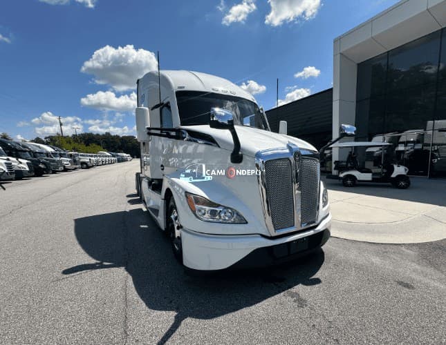 2023 Kenworth T680 Sleeper Trucks