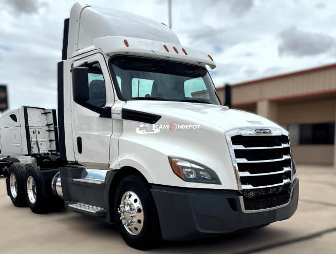 2019 Freightliner Cascadia 126 Day Cab Trucks