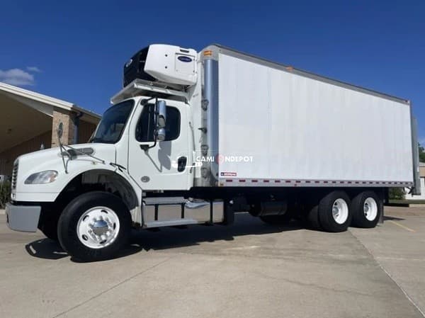 2018 Freightliner BUSINESS CLASS M2 106 Reefer Box Truck
