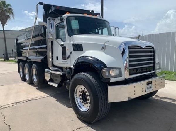 2011 Mack GRANITE GU713 Dump Trucks