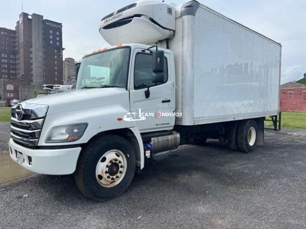 2021 Hino  L6 Reefer Box Truck