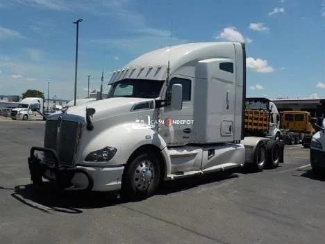 2022 Kenworth T680 Sleeper Trucks