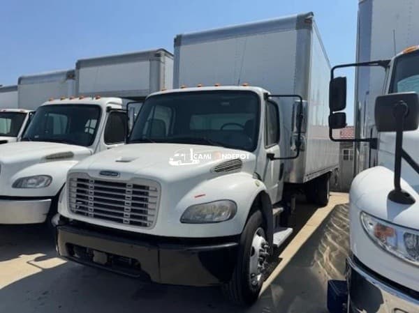 2018 Freightliner BUSINESS CLASS M2 106 Box Trucks