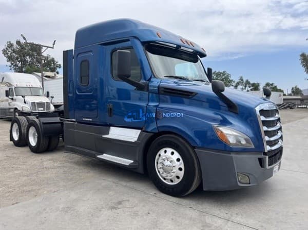 2019 Freightliner CASCADIA 126 Sleeper Trucks