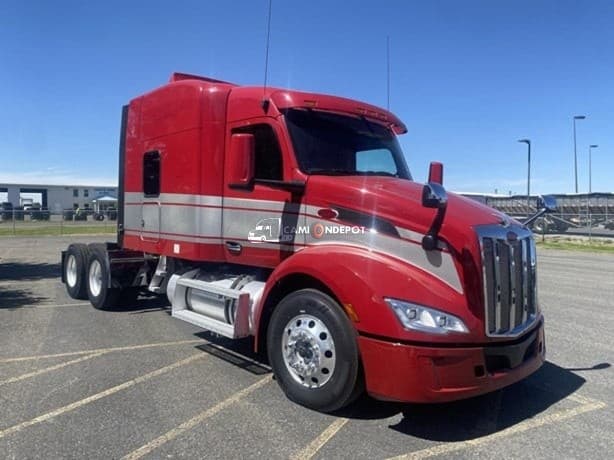 2022 Peterbilt 579 Sleeper Trucks