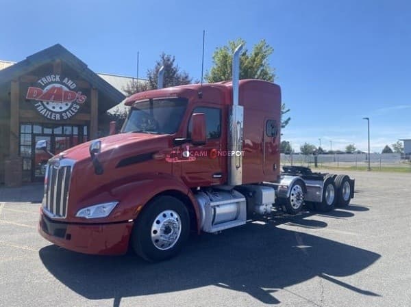 2022 Peterbilt 579 Sleeper Trucks
