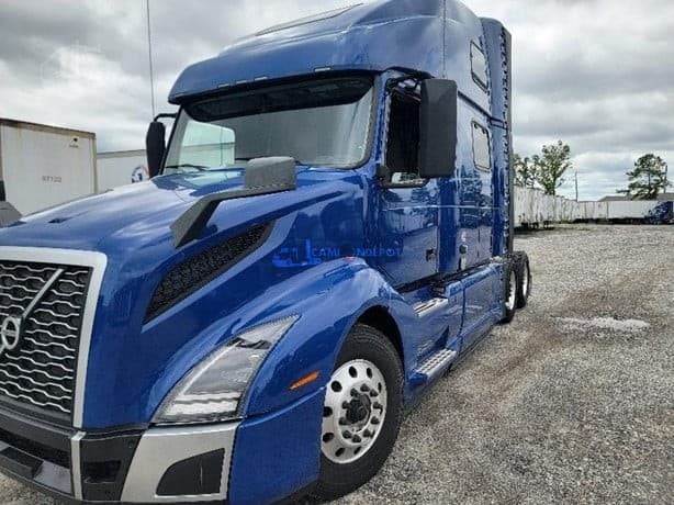2021 Volvo VNL64T860 Sleeper Trucks
