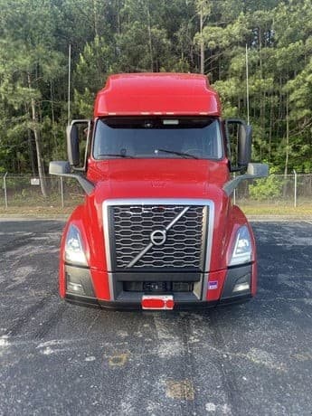 2023 Volvo VNL64T760 Sleeper Trucks