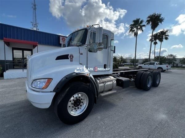 2023 Kenworth T370 Cab & Chassis Trucks