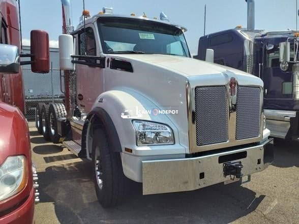 2026 Kenworth T880 Day Cab Trucks