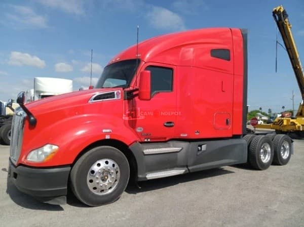 2020 Kenworth T680 Sleeper Trucks