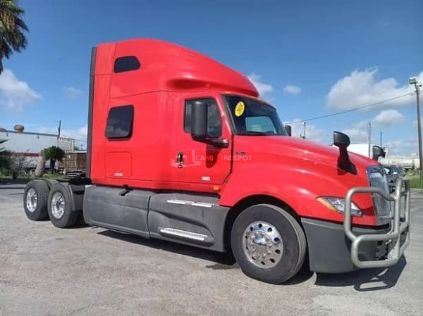 2018 International  LT Sleeper Trucks