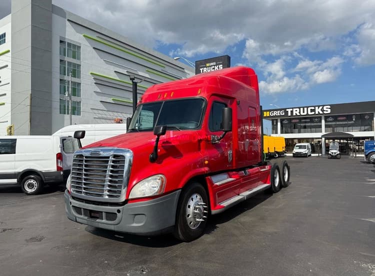 2012 Freightliner CASCADIA 125 Sleeper Trucks
