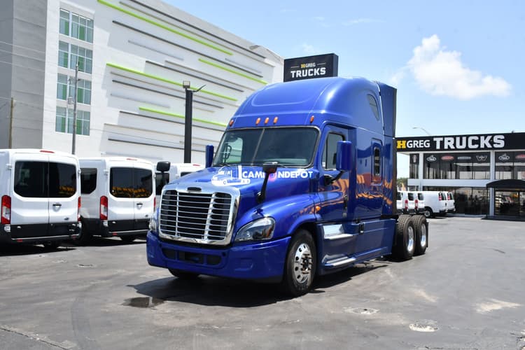 2014 Freightliner CASCADIA 125 Sleeper Trucks