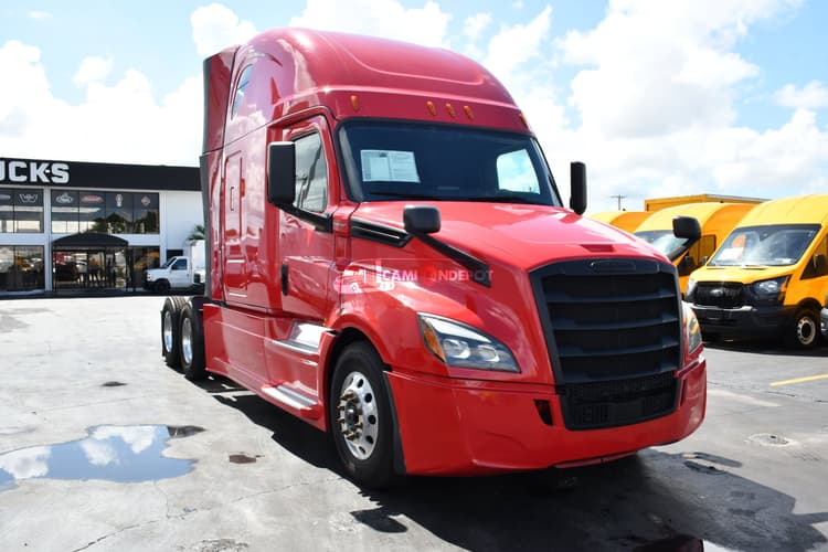 2019 Freightliner CASCADIA 126 Sleeper Trucks