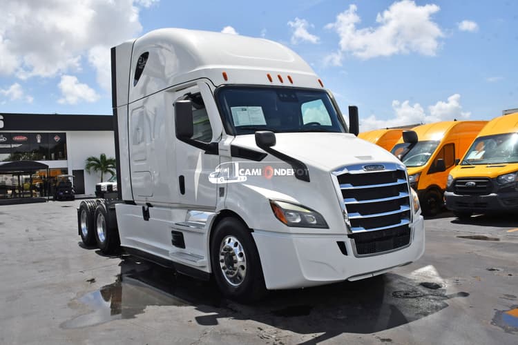 2020 Freightliner  CASCADIA 126 Sleeper Trucks