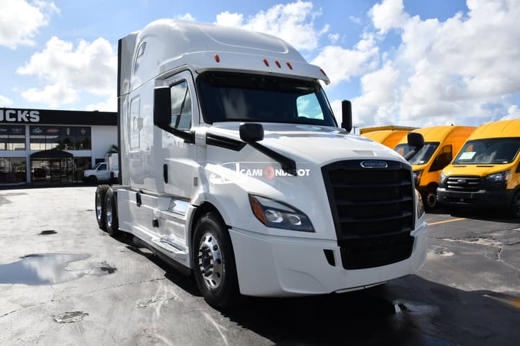 2020 Freightliner CASCADIA 126 Sleeper Trucks