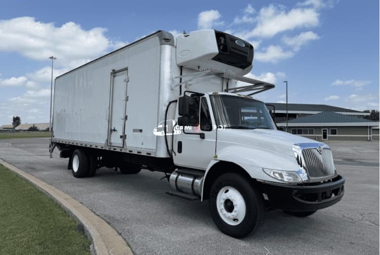2018 International DURASTAR 4300 Reefer Box Truck
