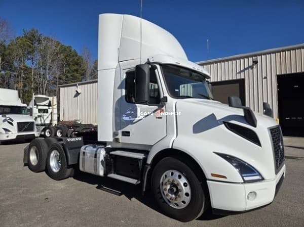 2020 Volvo  VNR64T300 Day Cab Trucks