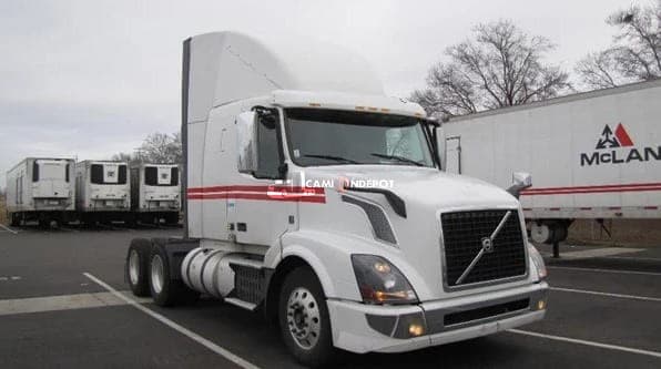 2017 Volvo VNL64T430 Sleeper Trucks