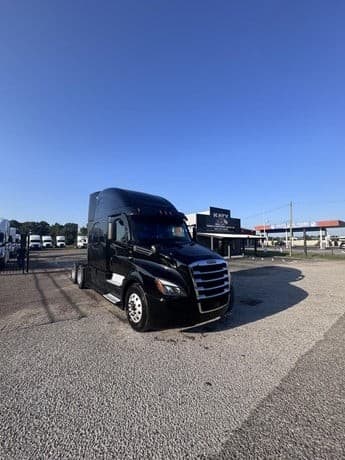 2022 Freightliner  CASCADIA 126 Sleeper Trucks