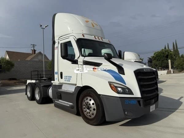 2022 Freightliner CASCADIA 126 Day Cab Trucks