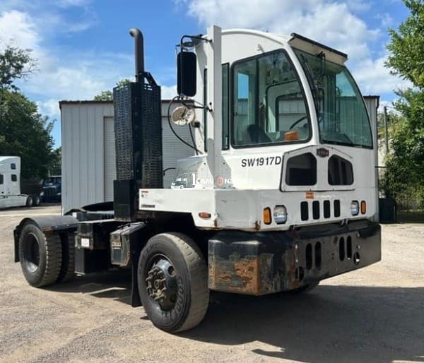 2019 Autocar XSPOTTER Yard Spotter Trucks