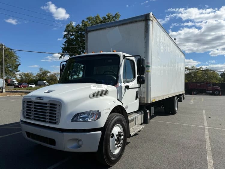 2022 Freightliner M106 Box Trucks